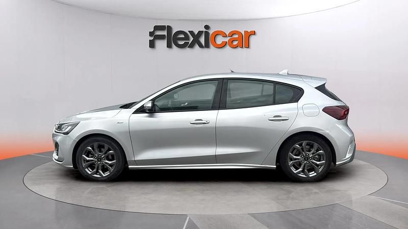Usado Ford Focus ST-Line 125 CV (91 kW) 2023 Gris Berlina