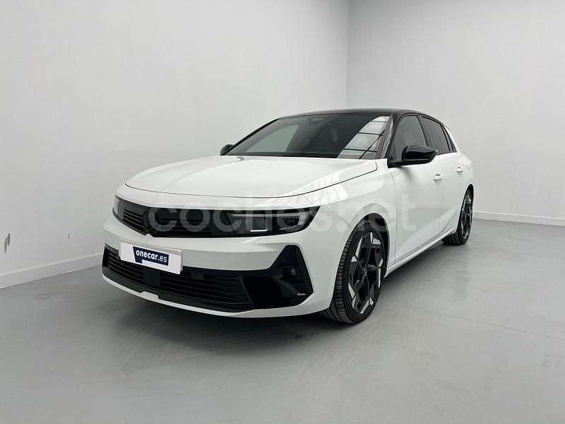 Blanco Usado 2025 Opel Astra GSe Berlina | 29.890 € (Precio justo) - Imagen 1/4