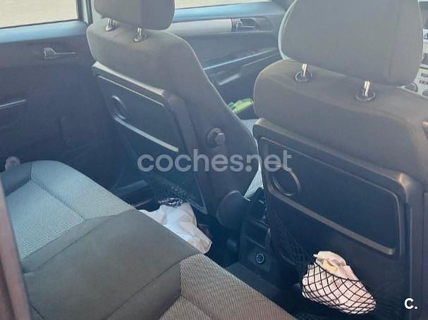 Usado Opel Zafira Cosmo 120 CV (88 kW) 2009 Blanco Monovolumen