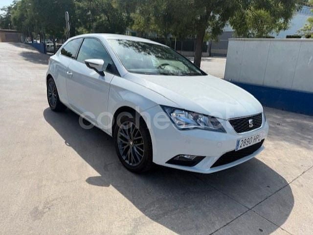 Usado Seat Leon I-Tech 105 CV (77 kW) 2014 Blanco Berlina