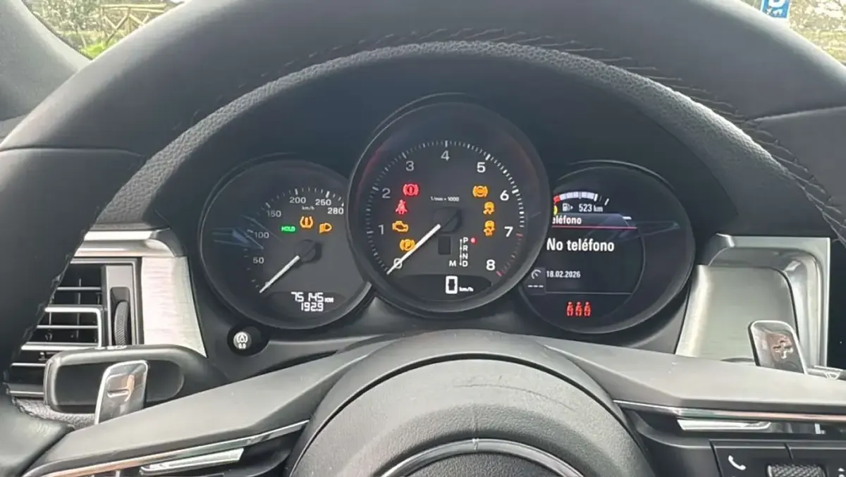 Usado Porsche Macan 265 CV (194 kW) 2021 Gris / plata SUV