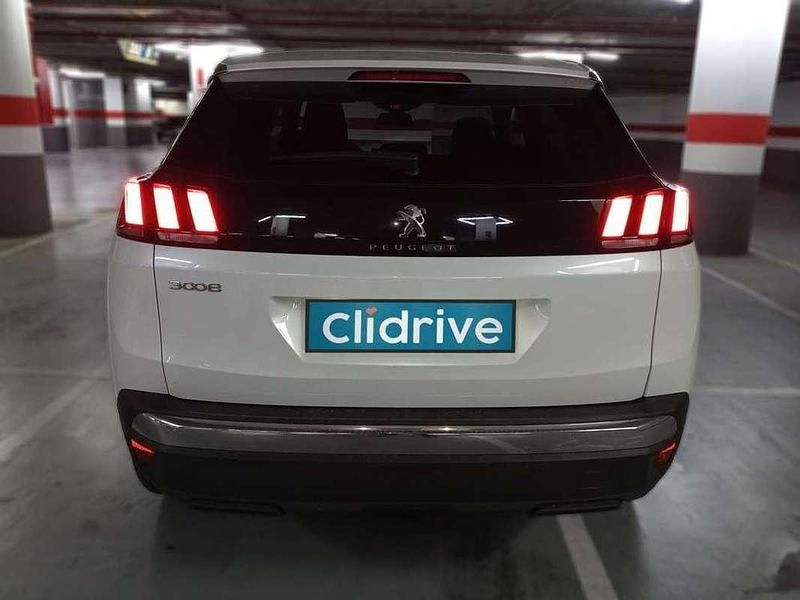 Usado Peugeot 3008 Allure 131 CV (96 kW) 2023 Blanco Monovolumen