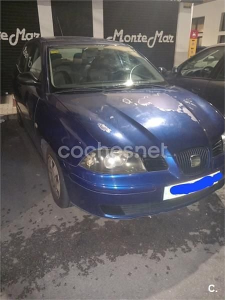 Usado Seat Ibiza Stella 100 CV (73 kW) 2002 Azul Utilitario