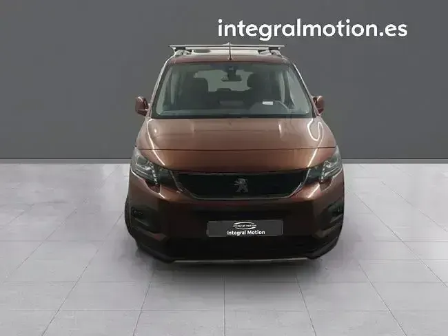 Usado Peugeot Rifter Allure 130 CV (95 kW) 2020 Naranja Monovolumen
