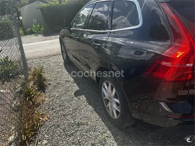 Usado Volvo XC60 Momentum 190 CV (139 kW) 2019 Negro SUV