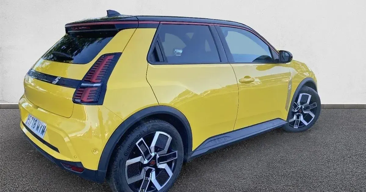 Usado Renault 5 E-Tech Techno 110 kW (150 CV) 2025