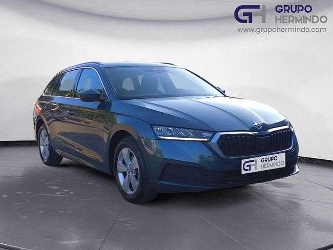 Usado Skoda Octavia Business Line 150 CV (110 kW) 2021 Gris Familiar