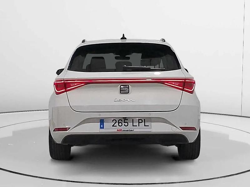 Käytetty Seat Leon Style 150 HP (110 kW) 2021 Valkoinen Farmari