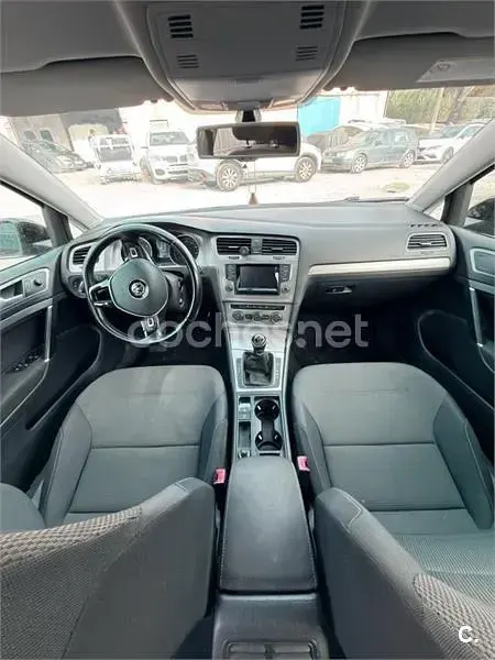 Usado VW Golf VII Sport 105 CV (77 kW) 2014 Negro Familiar