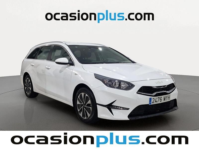 Usado Kia Ceed 101 CV (74 kW) 2025 Blanco Utilitario