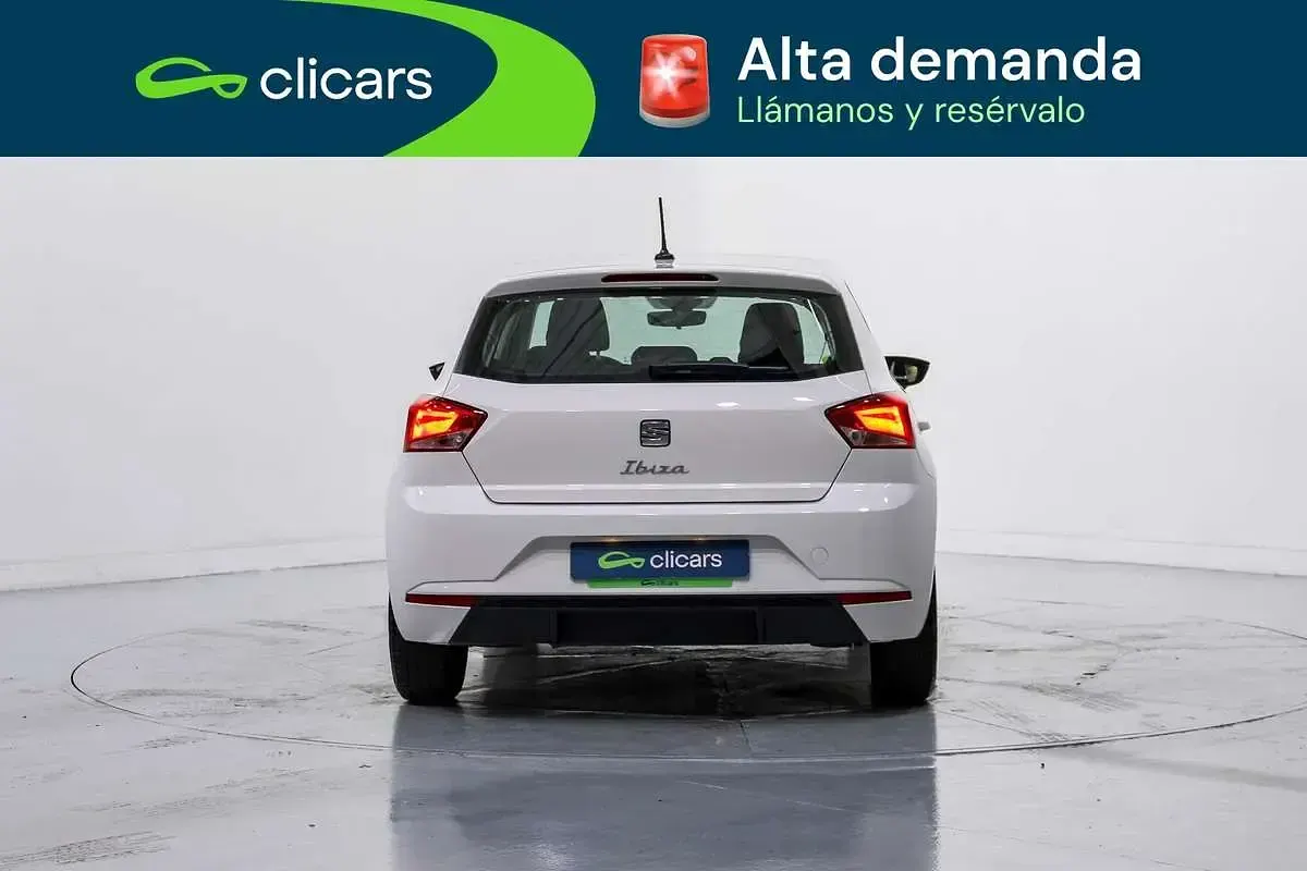 Usado Seat Ibiza Reference 80 CV (58 kW) 2022 Blanco Utilitario
