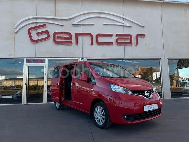 Usado Nissan Evalia Comfort 110 CV (80 kW) 2017 Rojo Monovolumen