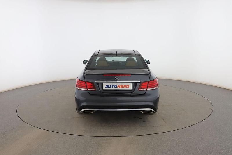 Usado Mercedes E220 Sport Edition 170 CV (125 kW) 2016 Gris Coupe