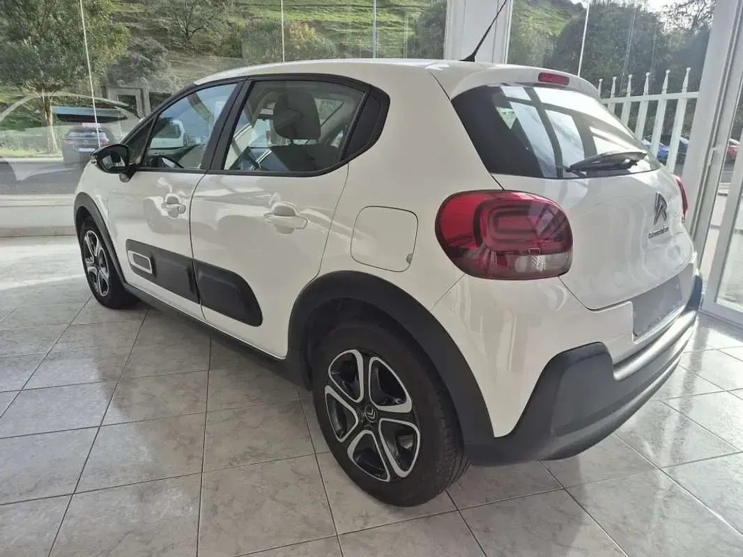 Usado Citroën C3 Feel 99 CV (72 kW) 2021 Blanco Utilitario