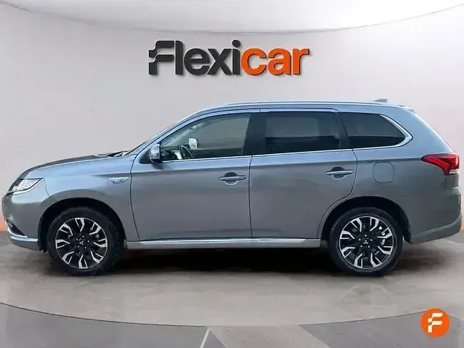 Usado Mitsubishi Outlander P-HEV 203 CV (149 kW) 2018 Gris