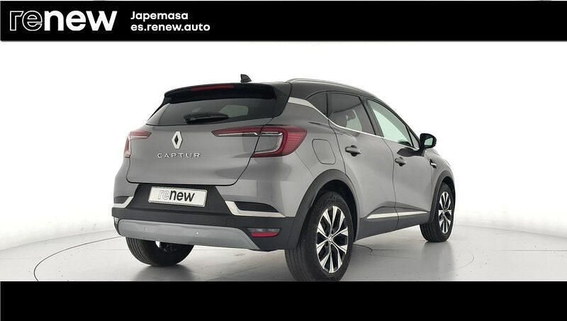 Usado Renault Captur Techno 140 CV (102 kW) 2023 Gris SUV