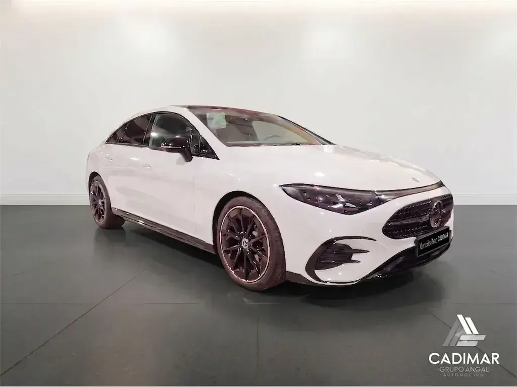 Nuevo Mercedes CLA180 136 CV (100 kW) 2026 Gris Berlina