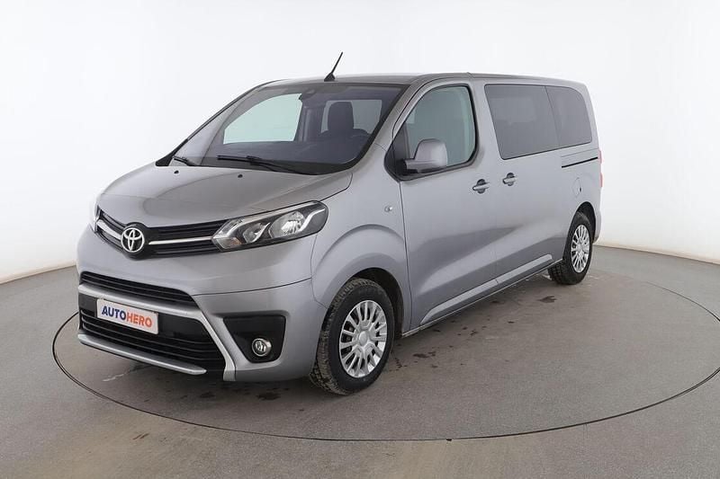 Gris Usado 2020 Toyota Proace Verso Familiar | 30.299 € (Precio justo) - Imagen 1/3