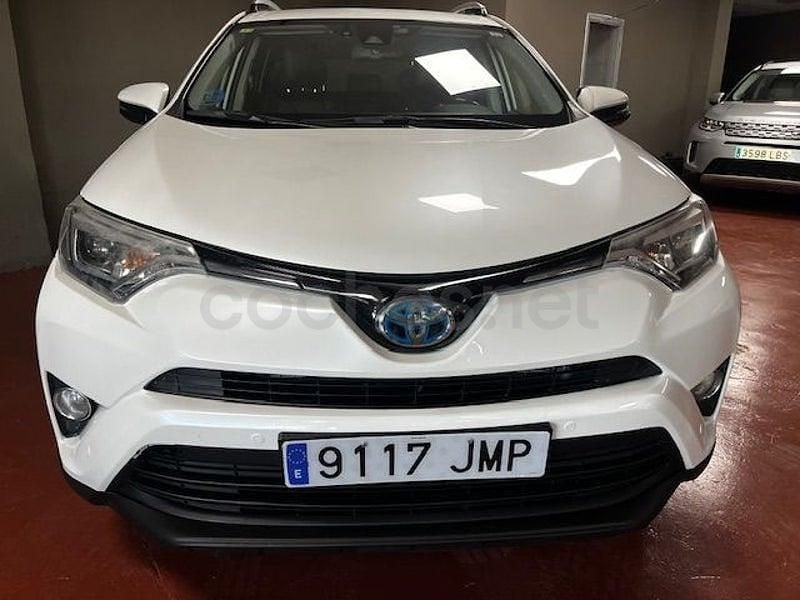 Usado Toyota RAV4 Hybrid Advance 197 CV (144 kW) 2016 Blanco SUV
