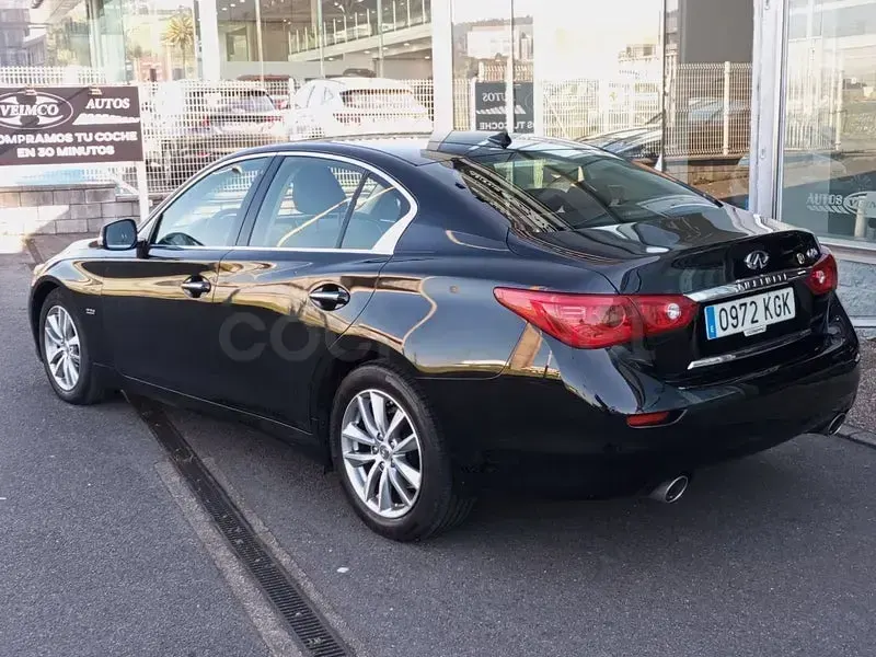 Usado Infiniti Q50 Premium 170 CV (125 kW) 2017 Negro Berlina