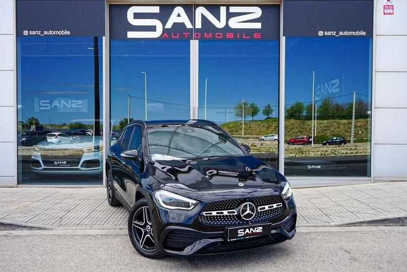 Usado Mercedes GLA250 218 CV (160 kW) 2021 Negro SUV