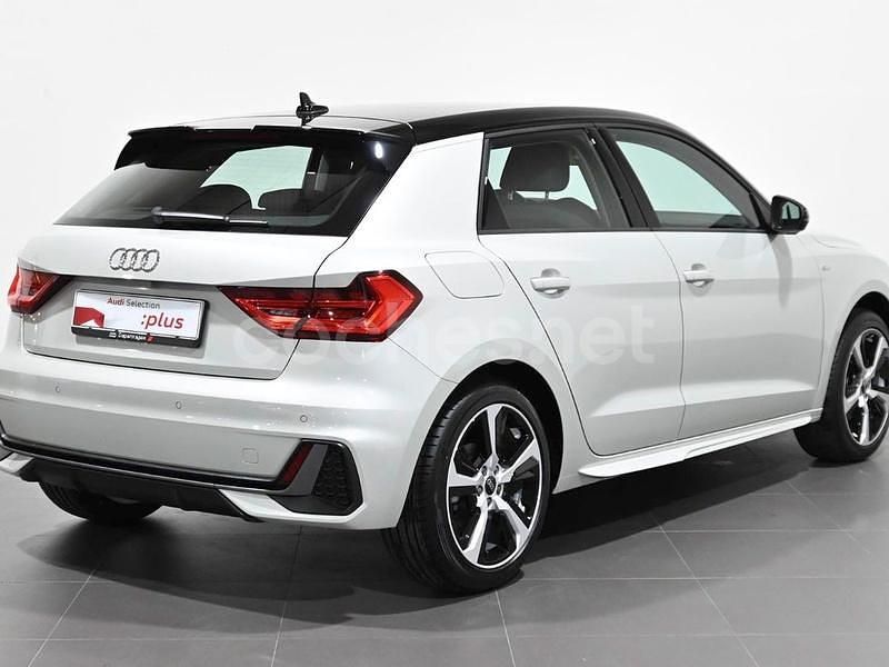 Usado Audi A1 Sportback Comfort 116 CV (85 kW) 2024 Plateado Utilitario
