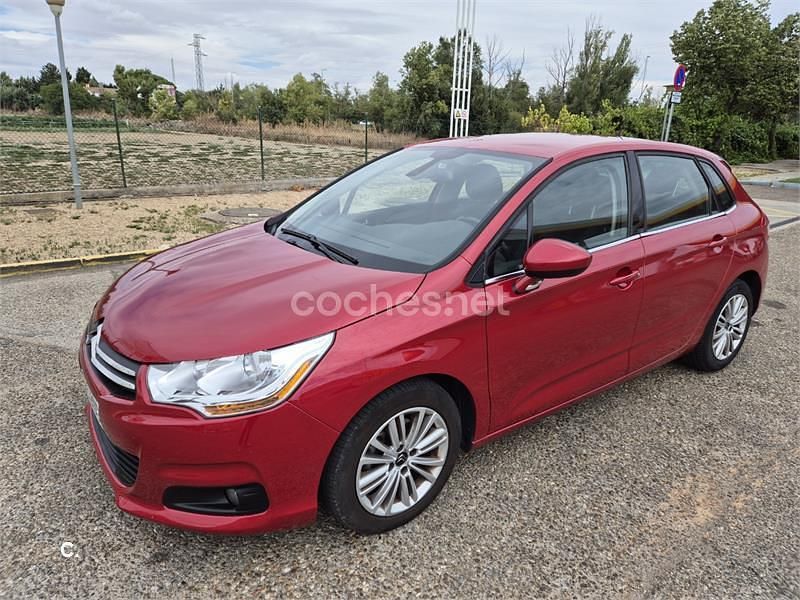 Usado Citroën C4 Seduction 114 CV (83 kW) 2013 Granate Berlina