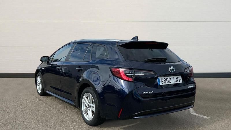 Usado Toyota Corolla Active 122 CV (89 kW) 2021 Negro Berlina