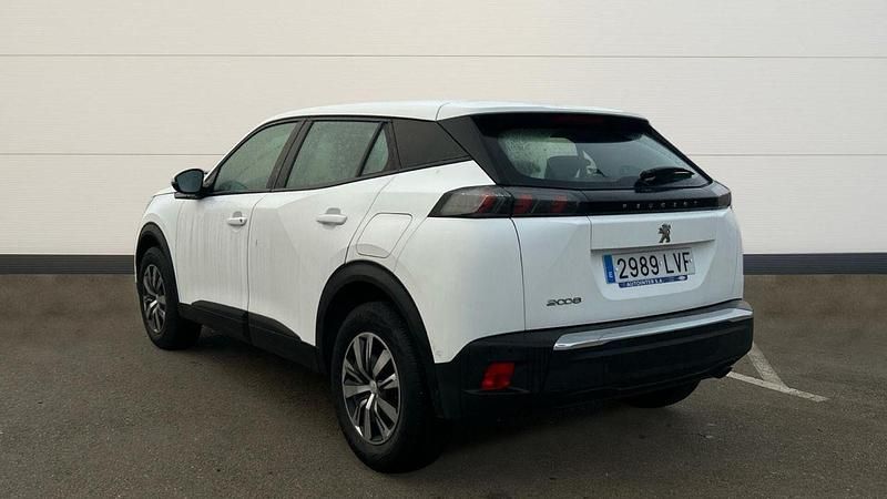 Usado Peugeot 2008 Active 100 CV (73 kW) 2021 Blanco SUV