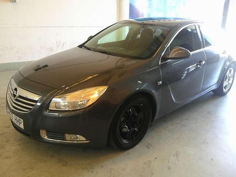 Gris Usado 2011 Opel Insignia Cosmo Familiar | 3490 € (Super precio) - Imagen 1/4