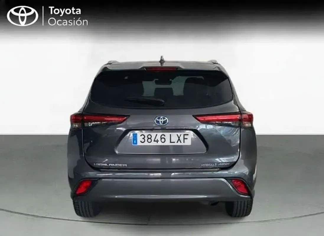 Usado Toyota Highlander Advance 250 CV (183 kW) 2022 Gris SUV