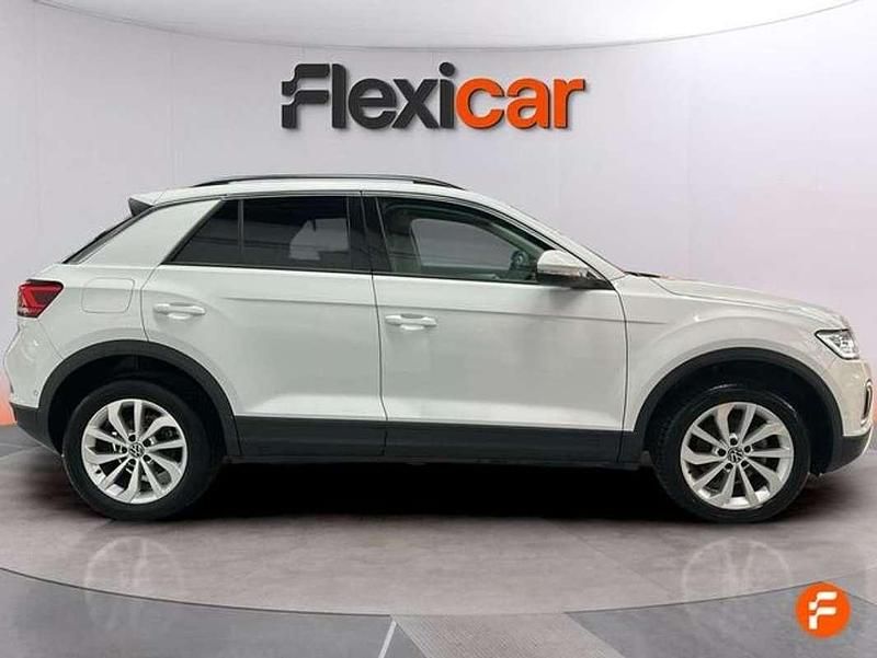 Usado VW T-Roc Life 110 CV (80 kW) 2024 Blanco SUV