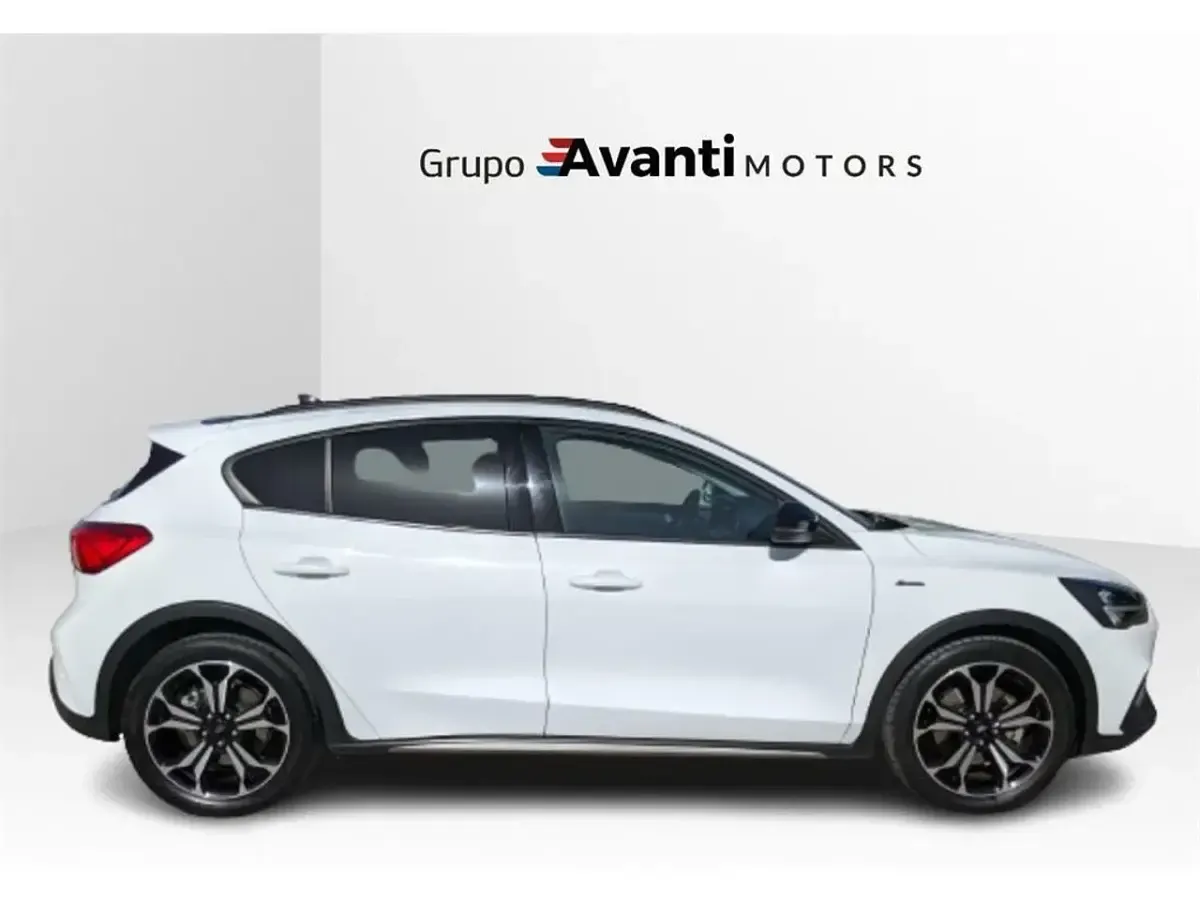 Usado Ford Focus Active 125 CV (91 kW) 2019 Blanco Berlina
