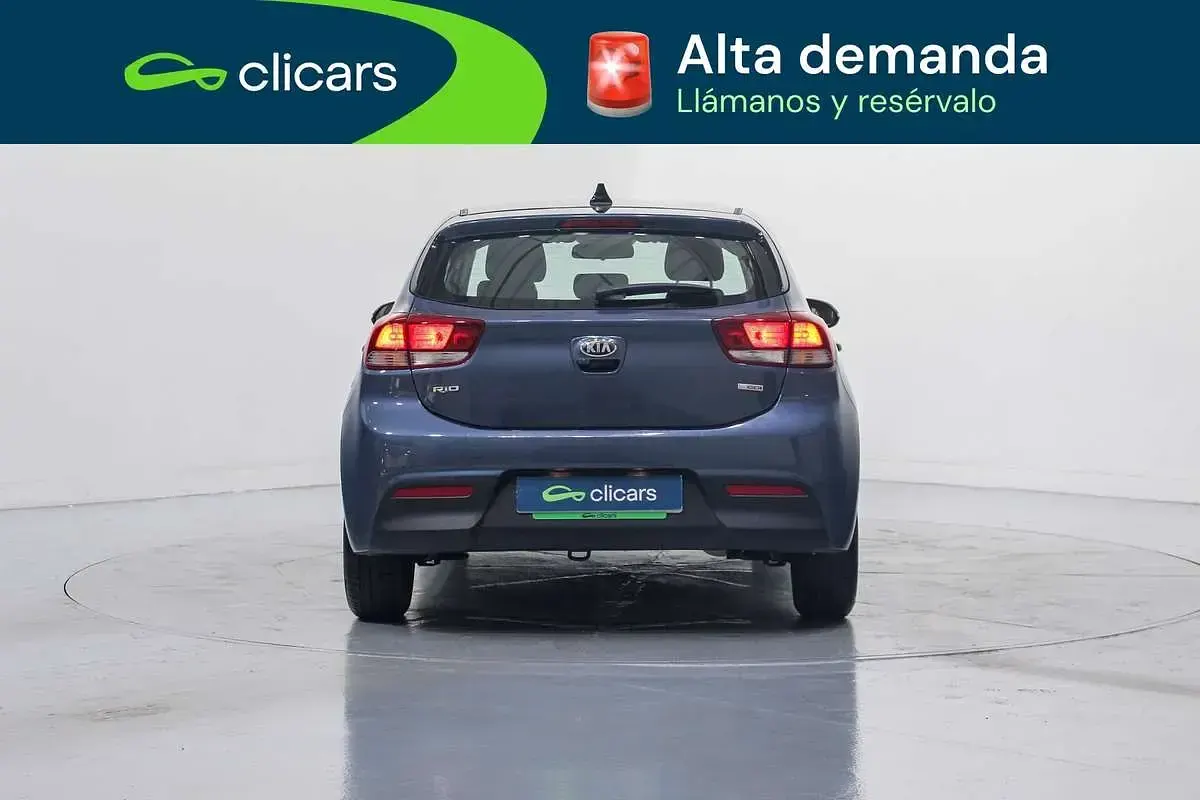 Usado Kia Rio 101 CV (74 kW) 2019 Azul Utilitario
