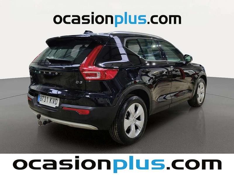 Usado Volvo XC40 Momentum 150 CV (110 kW) 2019 Negro SUV