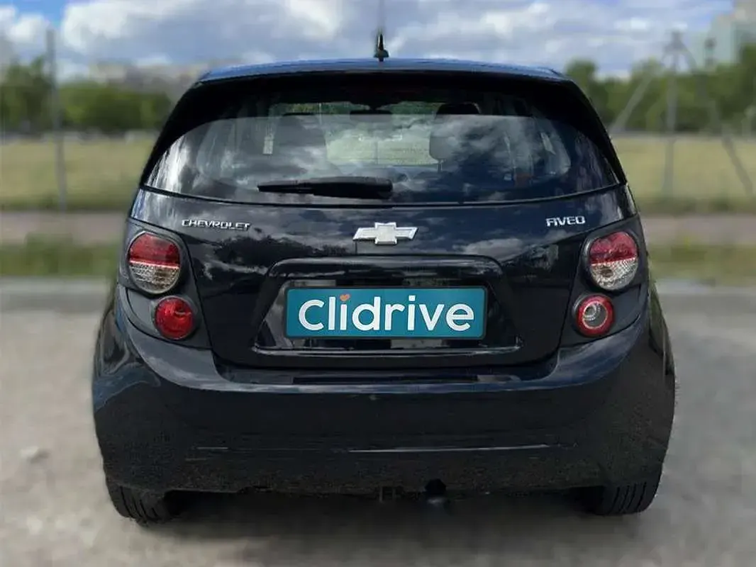 Usado Chevrolet Aveo LTZ 95 CV (69 kW) 2012 Negro Berlina