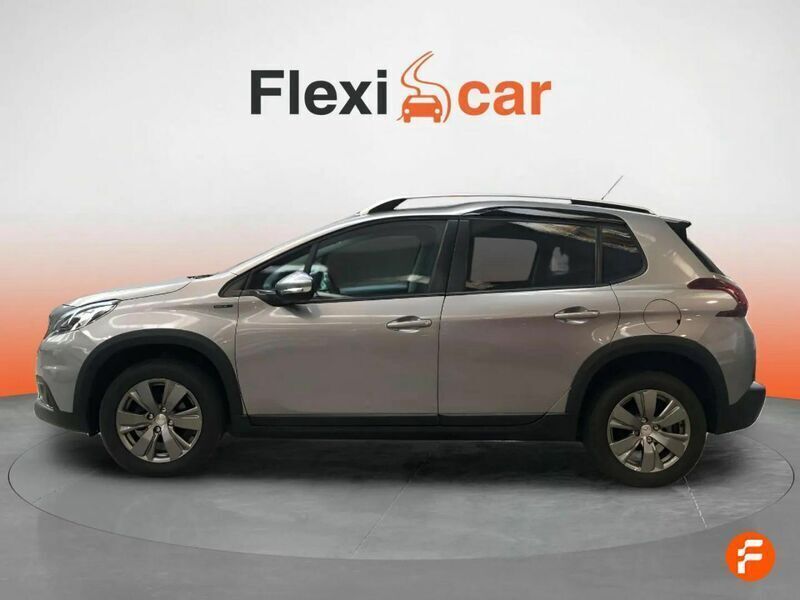 Usado Peugeot 2008 Signature Sky 100 CV (73 kW) 2019 Gris SUV