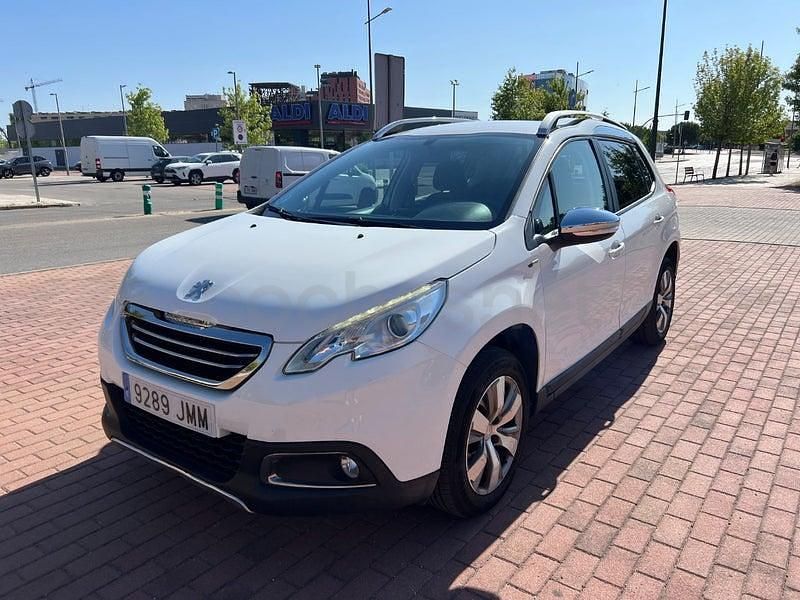 Usado Peugeot 2008 Active 100 CV (73 kW) 2016 Blanco SUV