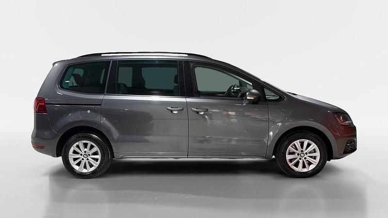 Usado Seat Alhambra XCELLENCE 150 CV (110 kW) 2022 Negro Monovolumen