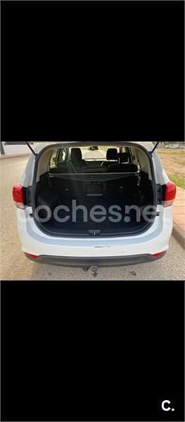 Usado Kia Carens 115 CV (84 kW) 2014 Blanco Monovolumen