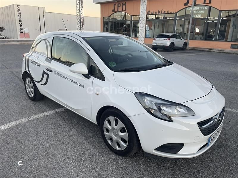 Usado Opel Corsa Expression 75 CV (55 kW) 2018 Blanco Berlina