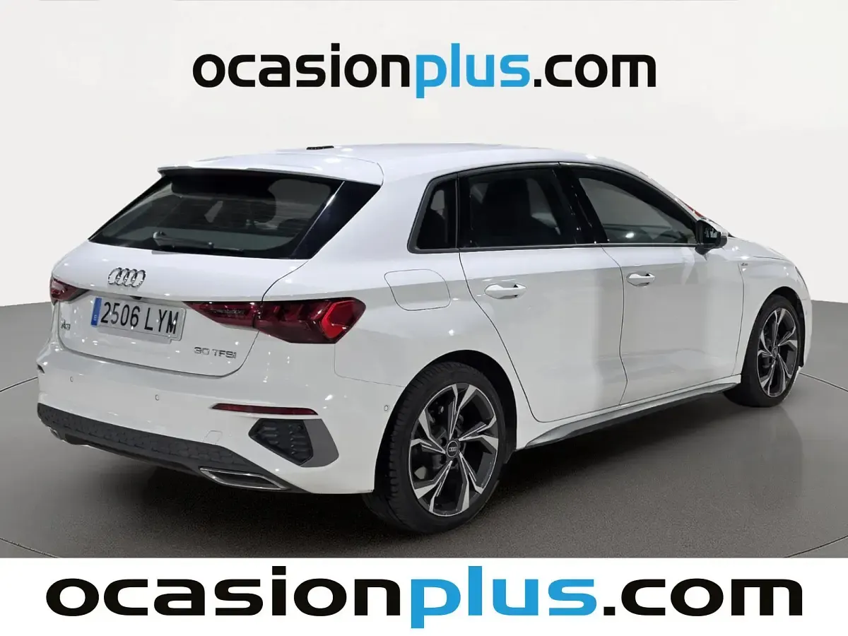 Usado Audi A3 Sportback S-Line 110 CV (80 kW) 2022 Blanco Utilitario