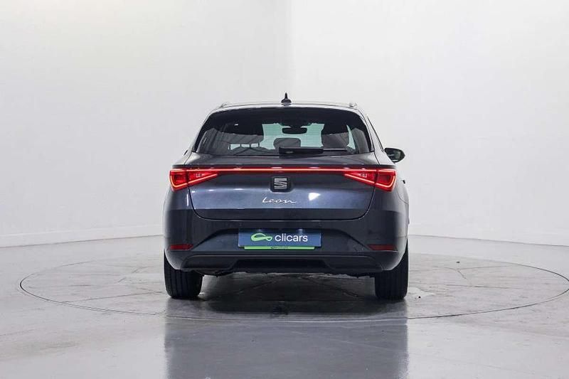 Usado Seat Leon ST XCELLENCE 150 CV (110 kW) 2021 Gris Familiar