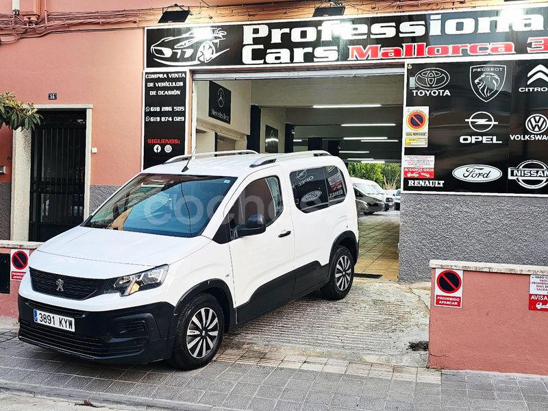 Usado Peugeot Rifter Access 100 CV (73 kW) 2019 Blanco Monovolumen