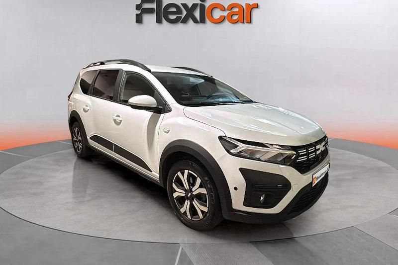Usado Dacia Jogger Expression 110 CV (80 kW) 2023 Blanco Monovolumen