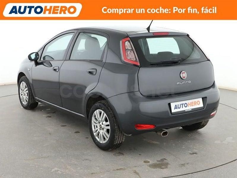 Usado Fiat Punto Pop 77 CV (56 kW) 2014 Gris / plata Utilitario
