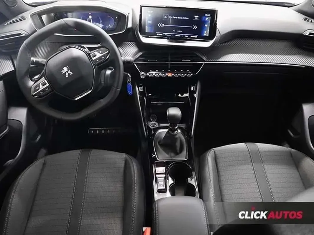 Usado Peugeot 2008 Allure 101 CV (74 kW) 2023 Gris SUV