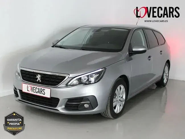 Usado Peugeot 308 SW Active 131 CV (96 kW) 2021 Plata Familiar