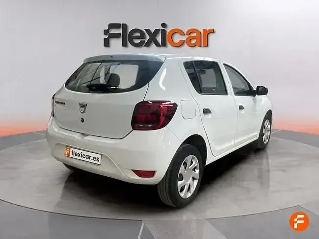 Usado Dacia Sandero Ambiance 73 CV (53 kW) 2018 Blanco Berlina