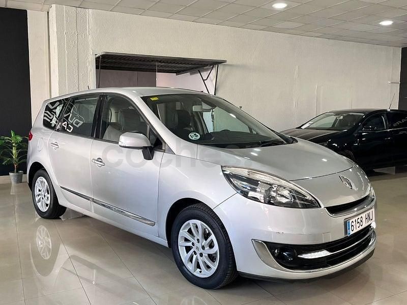 Usado Renault Grand Scénic III Dynamique 130 CV (95 kW) 2013 Gris / plata Monovolumen